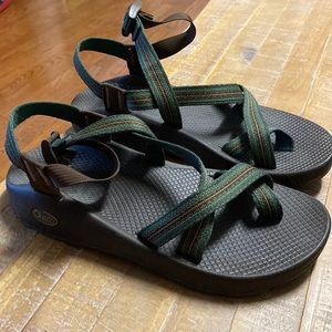 Like new Men’s size 10 sandal